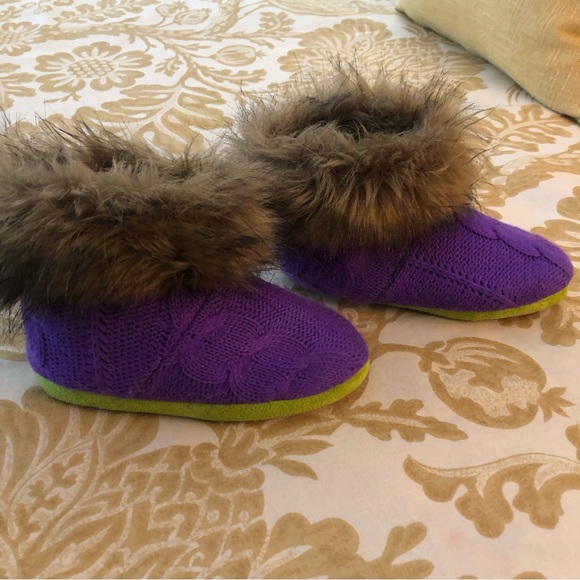 Kensie Girl Ankle Slippers - Picture 2 of 9